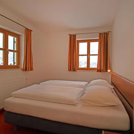Chalet Zur Rose Apartment *
