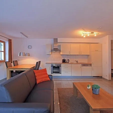 Chalet Zur Rose Apartment *